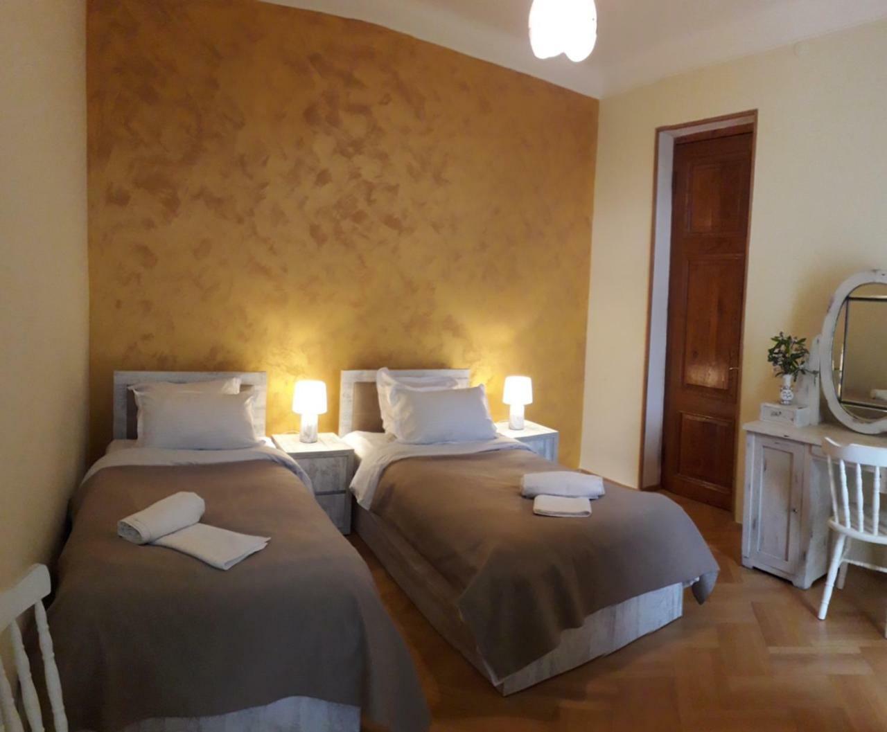 Hotel Omsi House à Telavi Extérieur photo