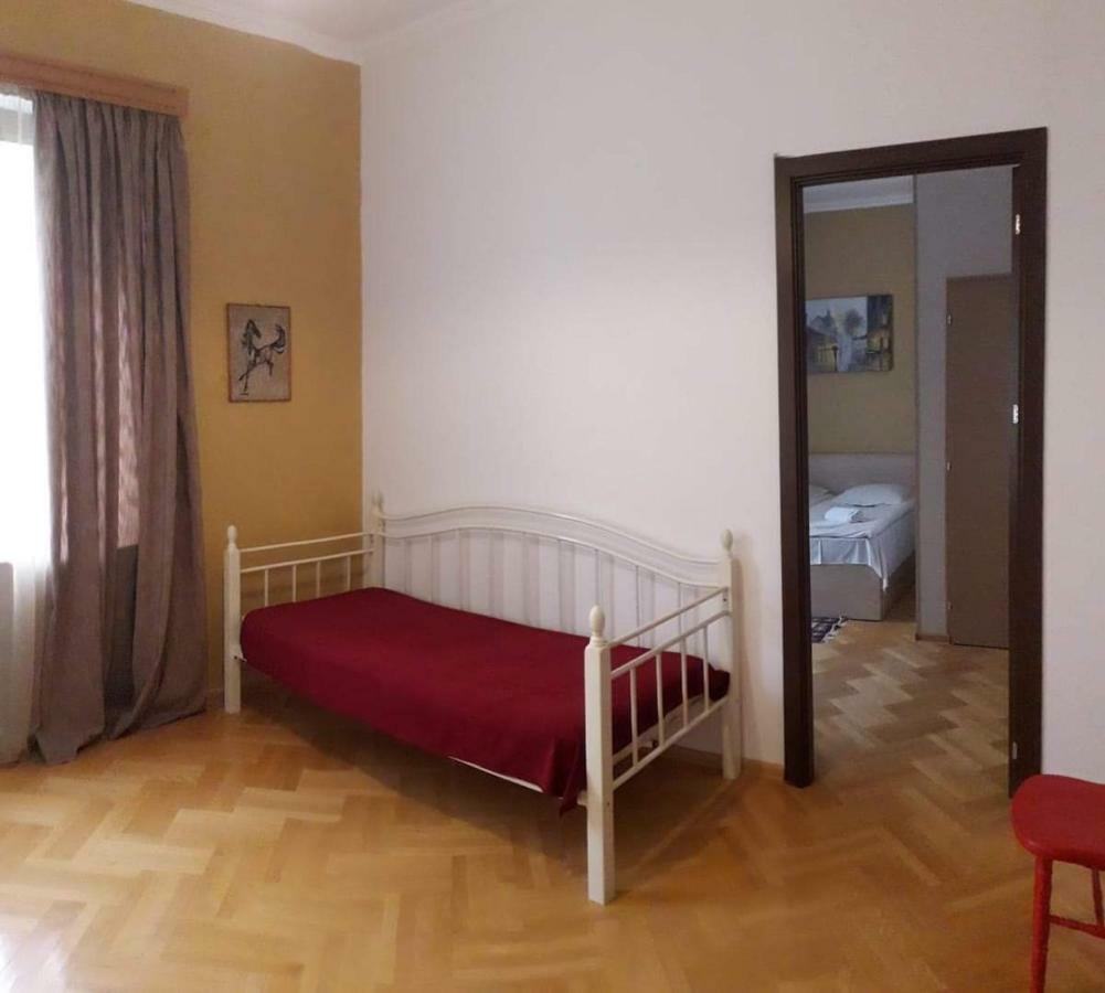 Hotel Omsi House à Telavi Extérieur photo