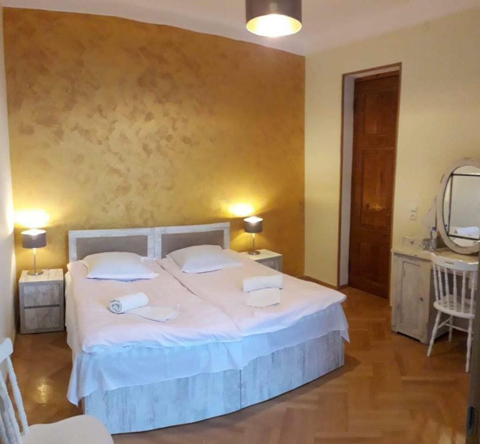 Hotel Omsi House à Telavi Extérieur photo